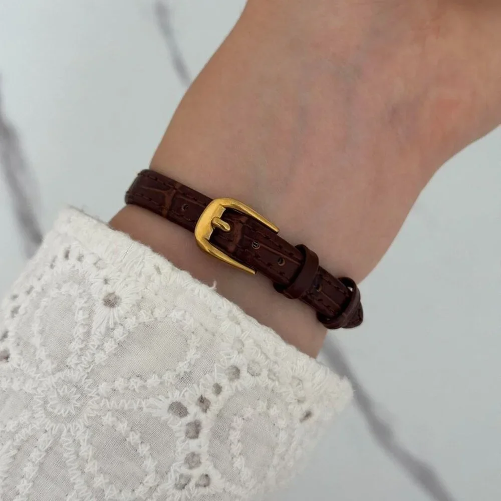 Sku 0441 vintage vibe retro mini watch gold brown leather strap + in‎ a gift bag